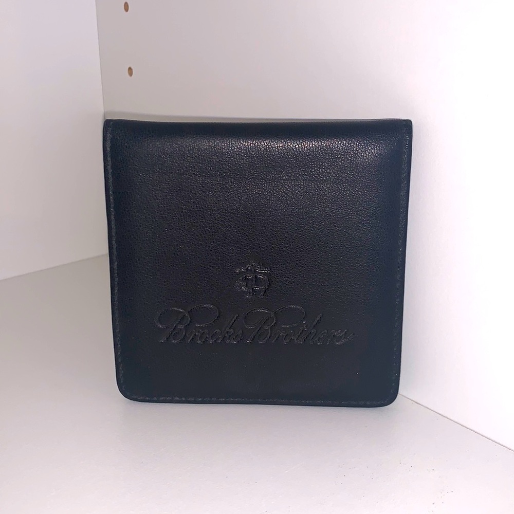 Brooks Brothers leather shirt stay travel case
